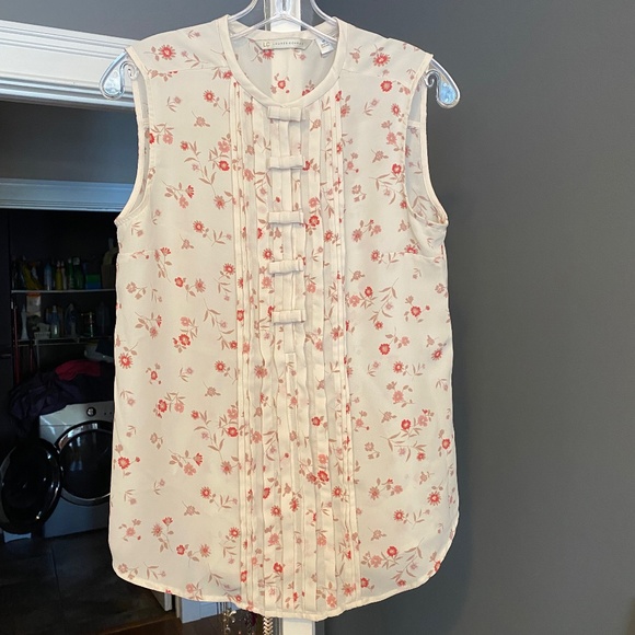 Lauren Conrad Floral Blouse - Picture 1 of 7